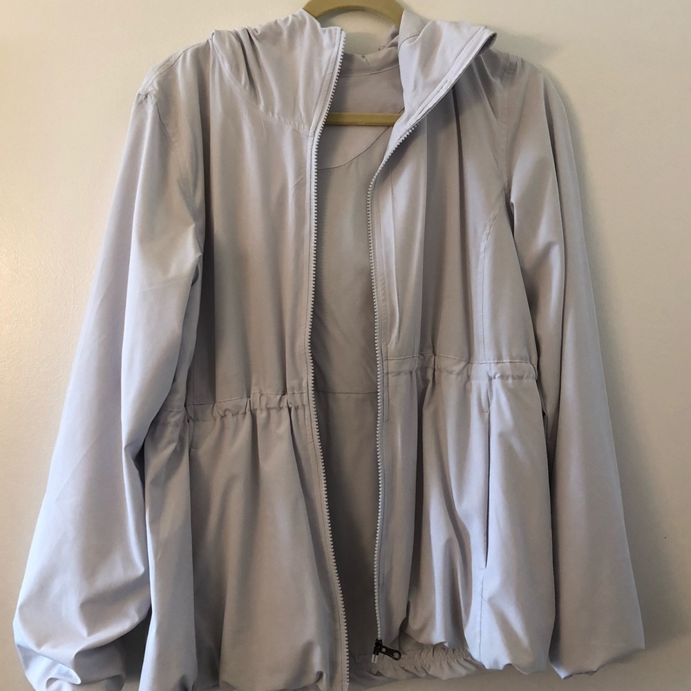 lululemon size 6 white/grey jacket